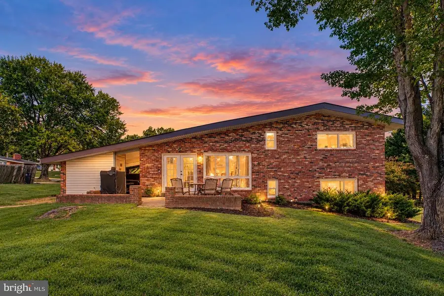 6000 Rayburn Dr, Temple Hills, MD 20748 - #3