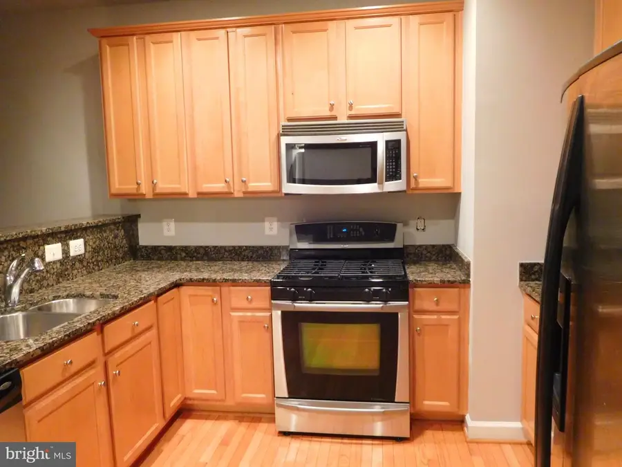 4302 Talmadge Cir, Suitland, MD 20746 - #3