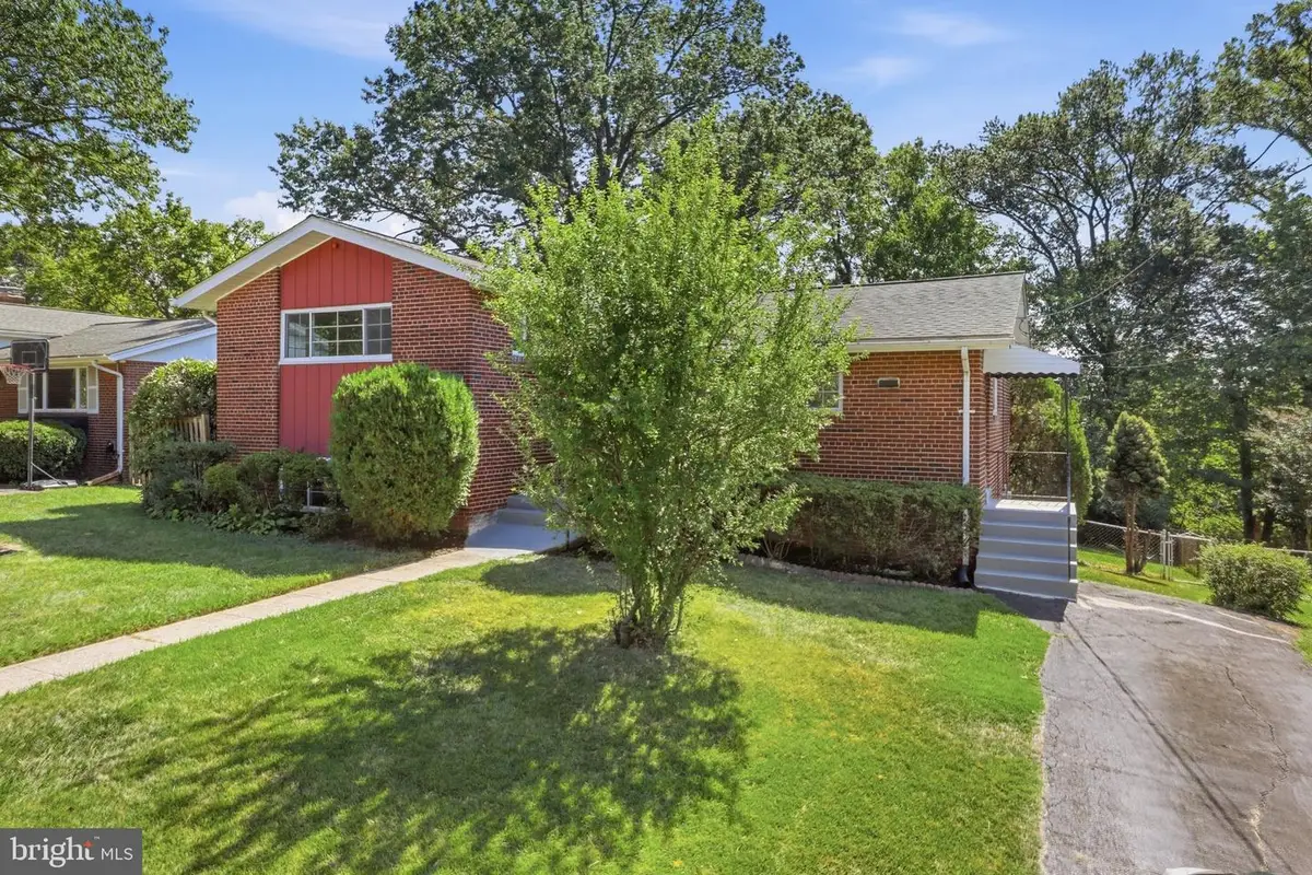 6817 Calverton Dr, Hyattsville, MD 20782 - #1