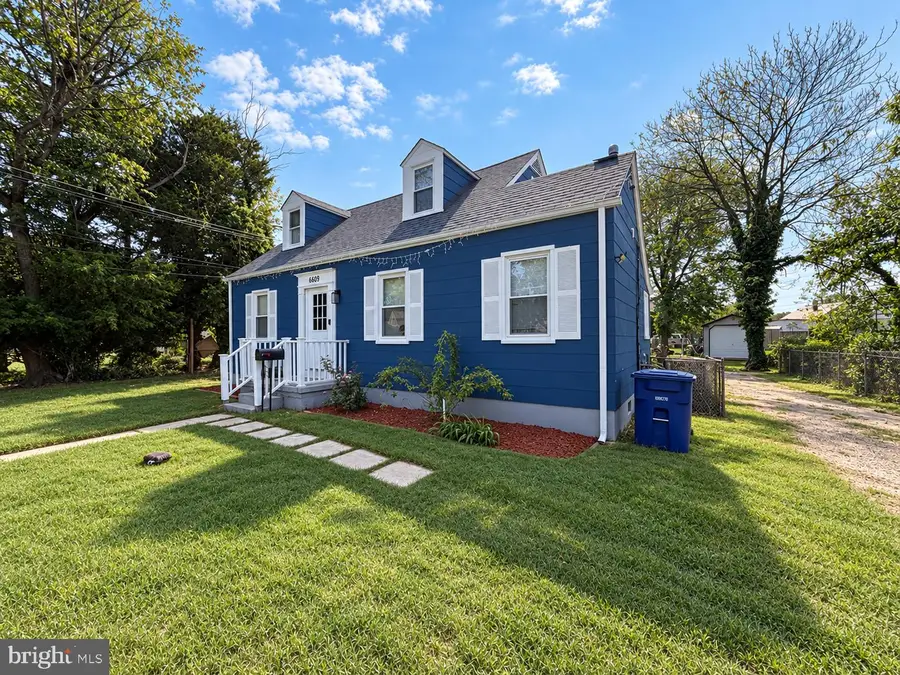 6809 Lou Ln, Suitland, MD 20746 - #3