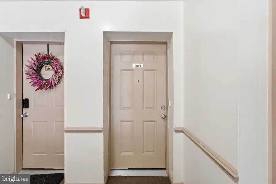 9601 Lake Pointe Ct #304, Upper Marlboro, MD 20774 - #3