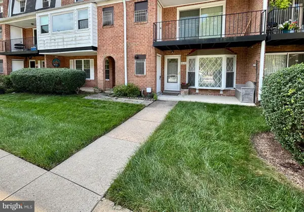 8042 Lakecrest Dr, GREENBELT, MD 20770