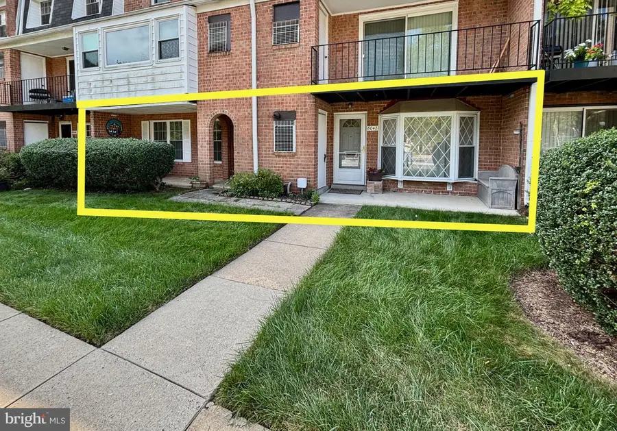 8042 Lakecrest Dr, Greenbelt, MD 20770 - #2