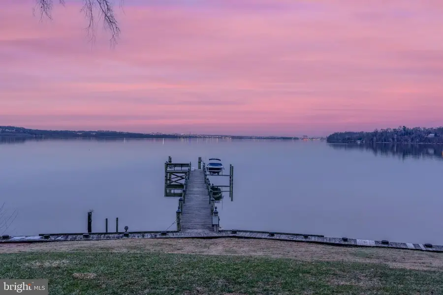 10913 Mariner Dr, Fort Washington, MD 20744 - #2
