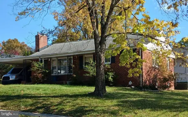 6101 84th Ave, NEW CARROLLTON, MD 20784