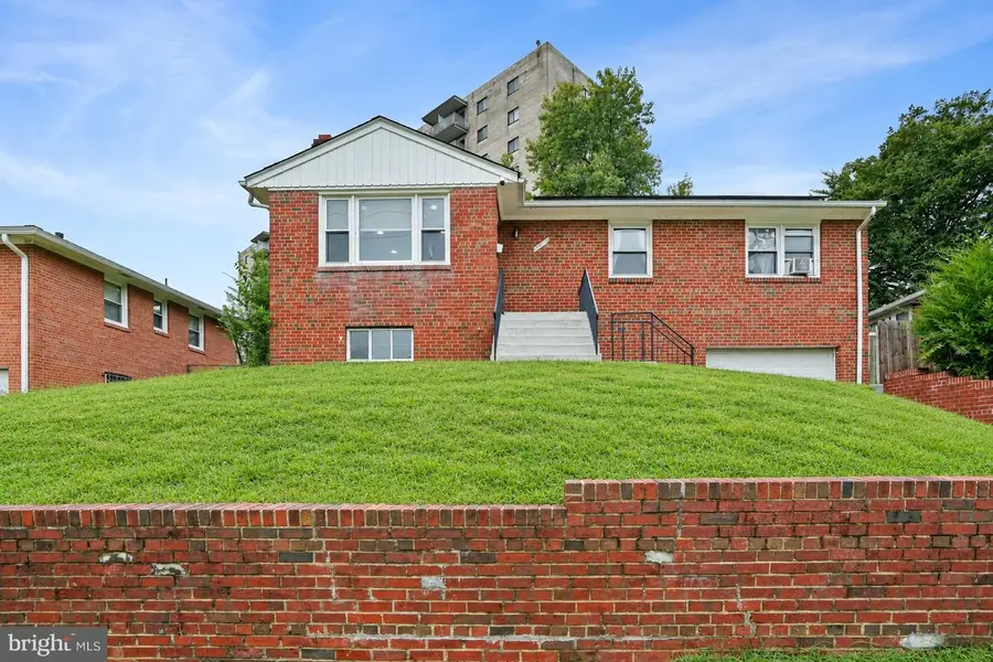 4227 23rd Pkwy, Temple Hills, MD 20748 - #2
