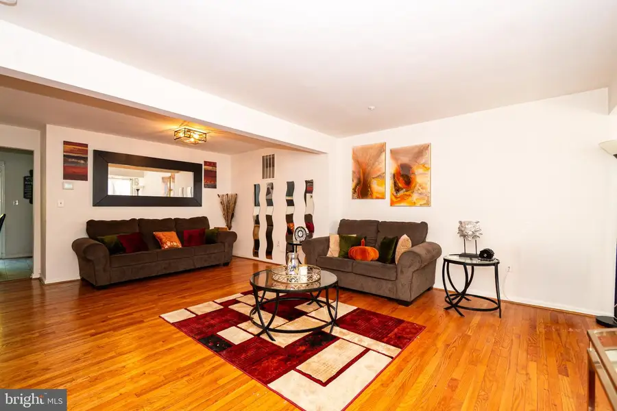 105 College Station Dr, Upper Marlboro, MD 20774 - #2