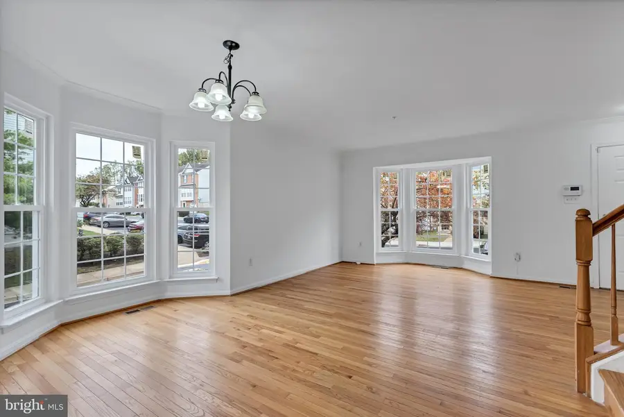 812 Vauxhall Rd, Landover, MD 20785 - #2