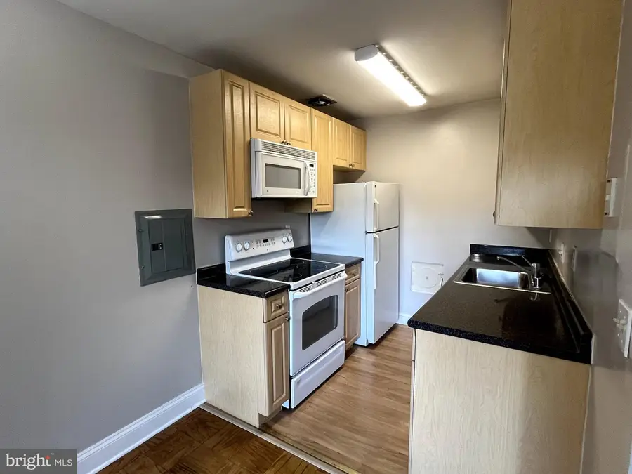 1009 Chillum Rd #206, Hyattsville, MD 20782 - #2