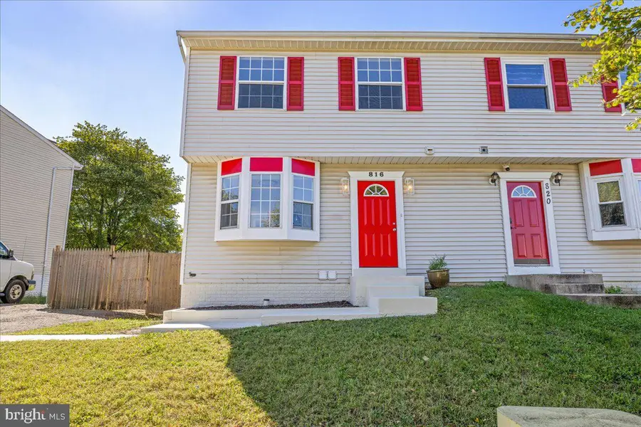 816 Central Hills Ln, Landover, MD 20785 - #2