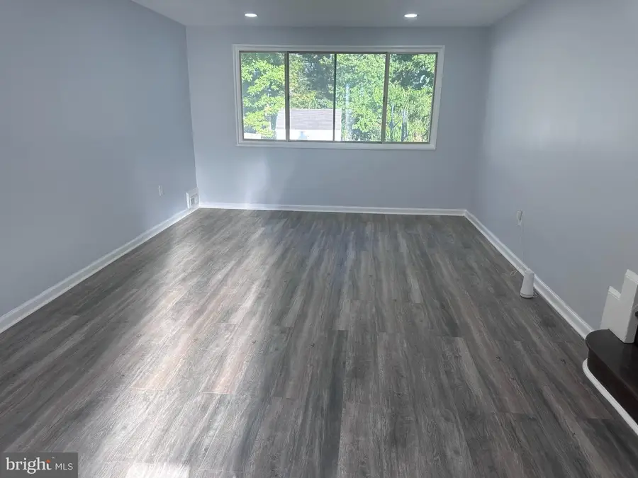 6117 Balfour Dr, Hyattsville, MD 20782 - #2