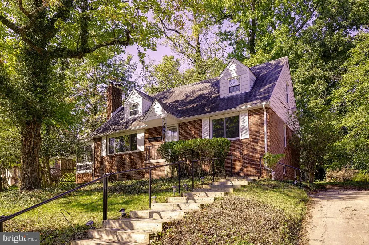3 Lakeside Dr, Greenbelt, MD 20770 - #1