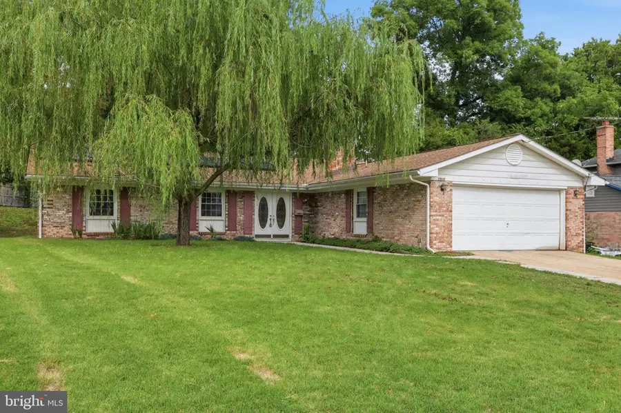 7902 Claudia Dr, Oxon Hill, MD 20745 - #2
