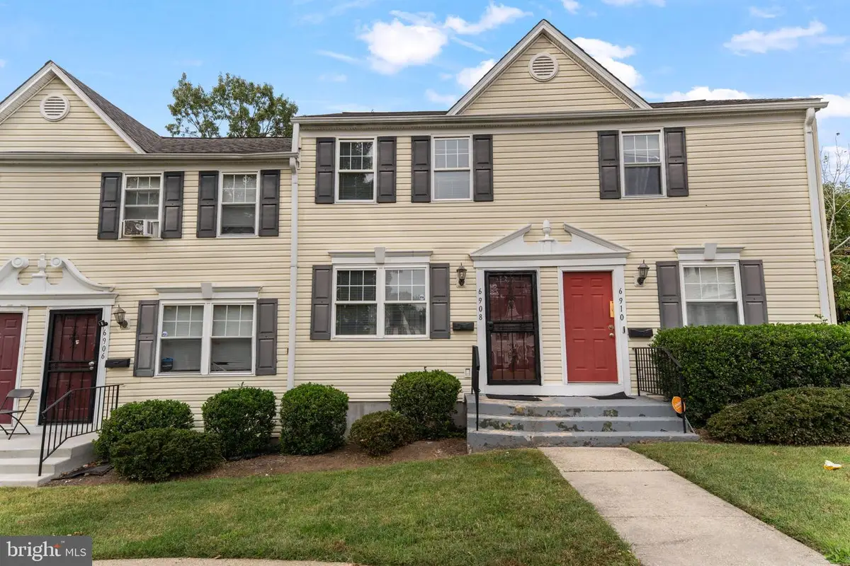 6908 Hawthorne St, Landover, MD 20785 - #1