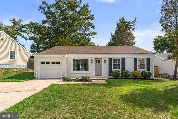 13201 Claxton Dr, LAUREL, MD 20708