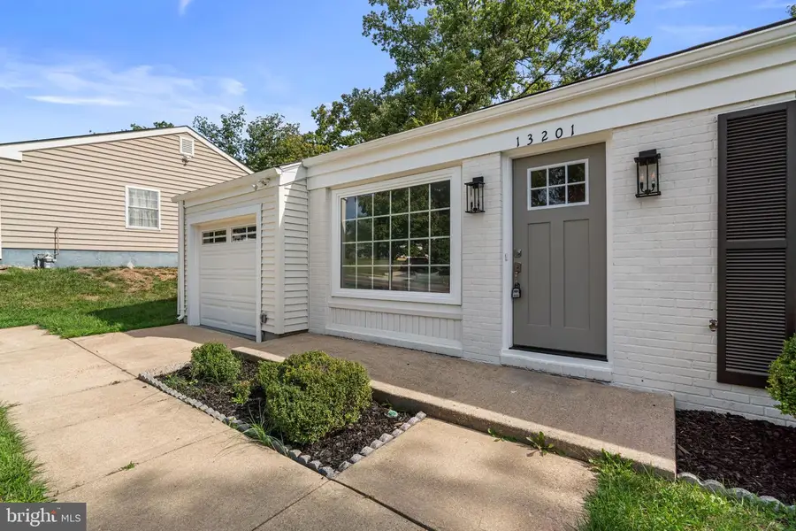 13201 Claxton Dr, Laurel, MD 20708 - #2