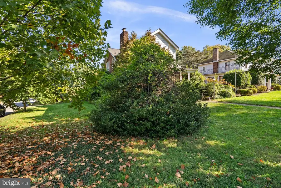 4400 Sheridan St, Hyattsville, MD 20782 - #3