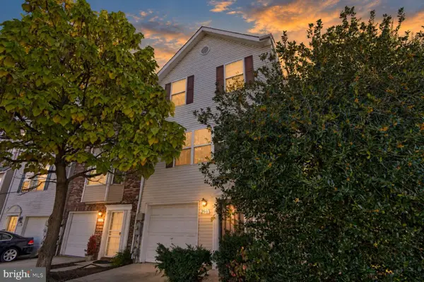 2501 Markham Ln, LANDOVER, MD 20785
