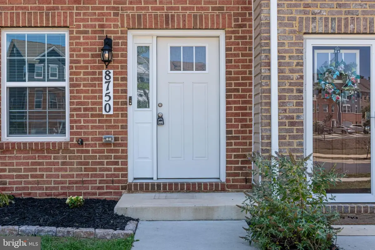 8750 Mimosa Ave, Clinton, MD 20735 - #1