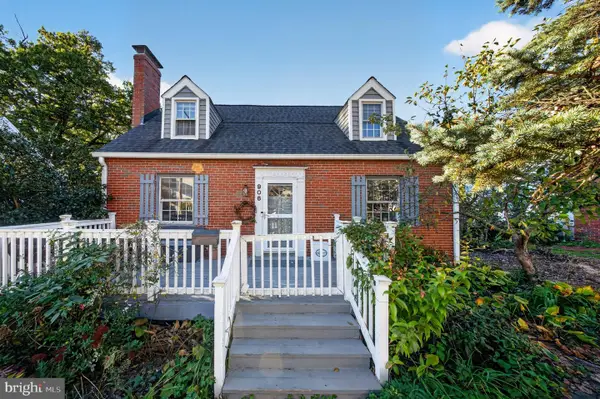 906 Philip Powers Dr, LAUREL, MD 20707