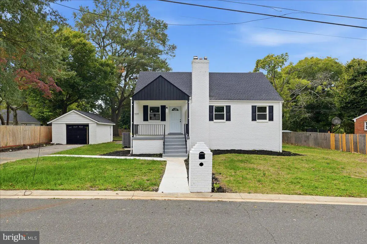 4201 Skyline Dr, Suitland, MD 20746 - #1