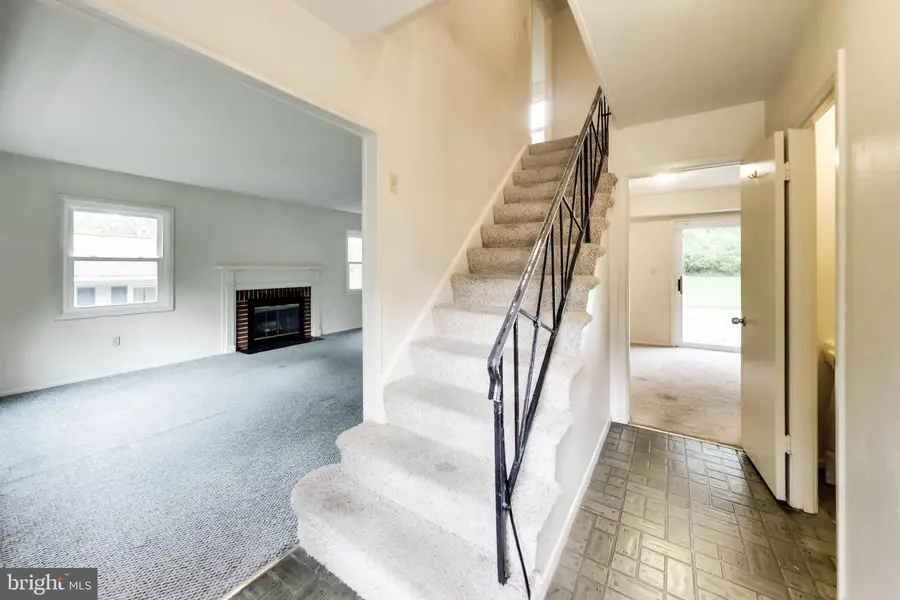 12221 Marne Ln, Bowie, MD 20715 - #3