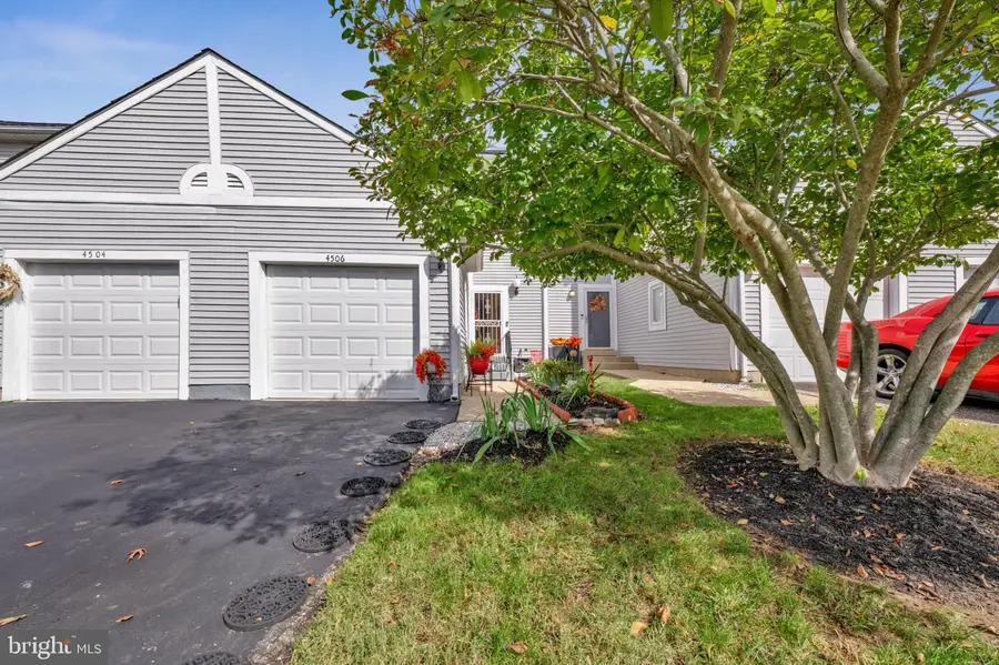 4506 Four Seasons Pl, Oxon Hill, MD 20745 - #2