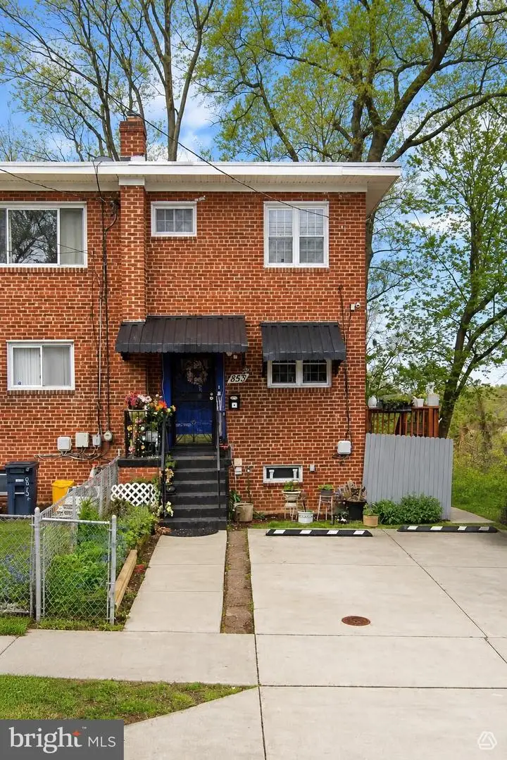 853 Neptune Ave, Oxon Hill, MD 20745 - #1