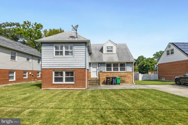 2512 Avalon Pl, HYATTSVILLE, MD 20783
