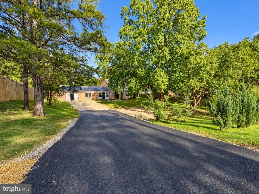 2583 Oak Glen Way, District Heights, MD 20747 - #3