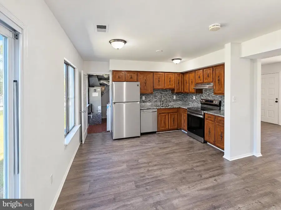 3308 Nottinghill Dr, Bowie, MD 20716 - #2