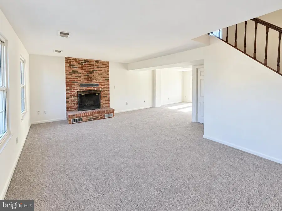 12801 Peachleaf Ct, Upper Marlboro, MD 20774 - #3