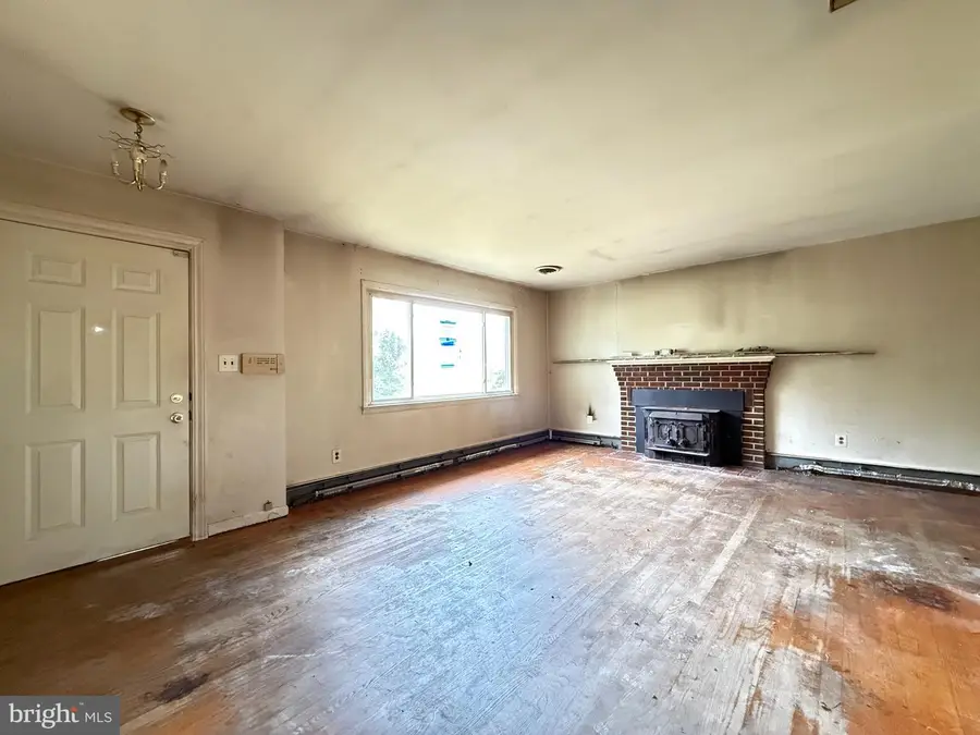123 Robert Crain Hwy Se, Upper Marlboro, MD 20774 - #2
