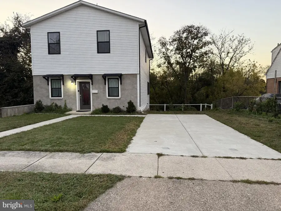 6909 Adel St, Capitol Heights, MD 20743 - #3