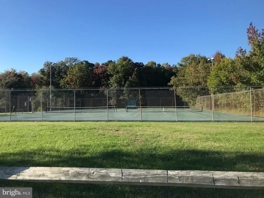 5623 Helmont Pl, Oxon Hill, MD 20745 - #3