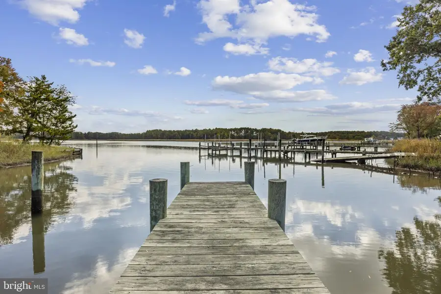 162 Kirwans Landing Ln, Chester, MD 21619 - Image #2