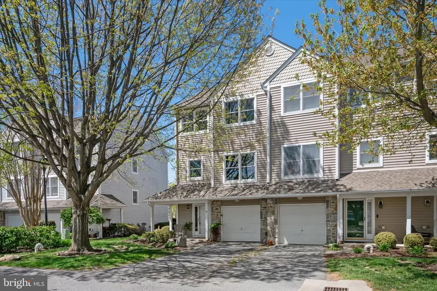 208 Blenny Ln, Chester, MD 21619 - #2