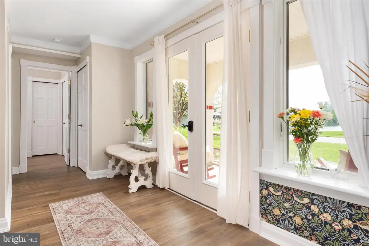 1-f Queen Victoria Ct, Chester, MD 21619 - #1