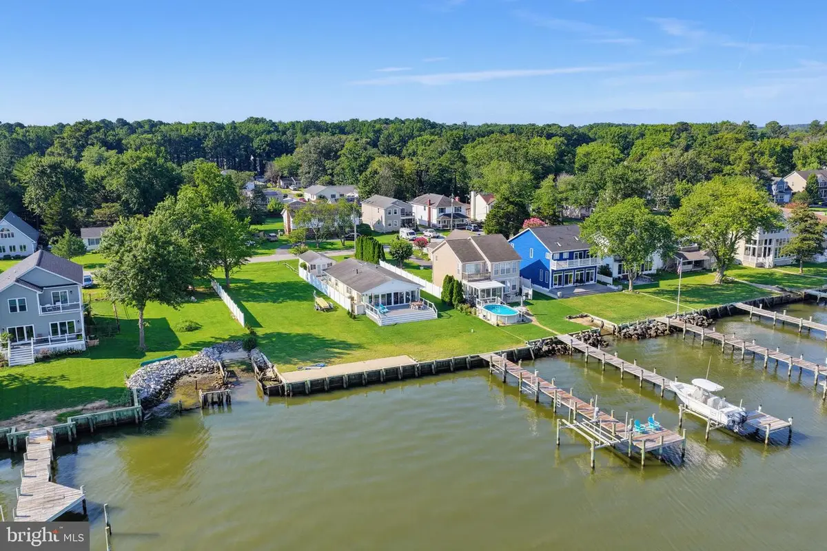 942 Chester River Dr, Grasonville, MD 21638 - #1
