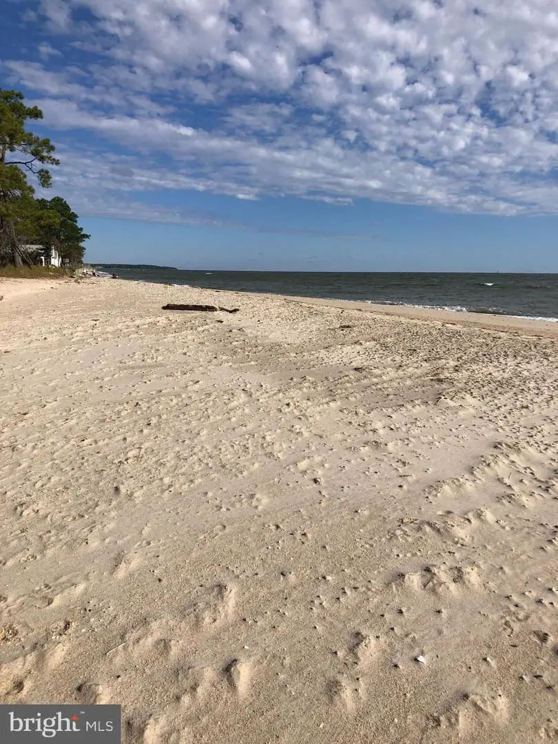 15399 Holly Dr, Scotland, MD 20687 - Image #2