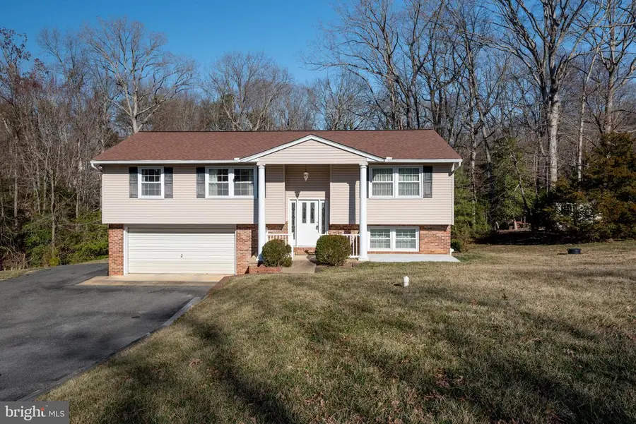 22362 Armstrong Dr, Leonardtown, MD 20650 - Image #2
