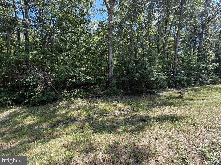 18832 Piney Point Rd, Valley Lee, MD 20692 - Image #2