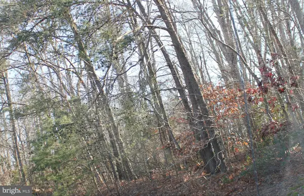 3 Notch, MECHANICSVILLE, MD 20659