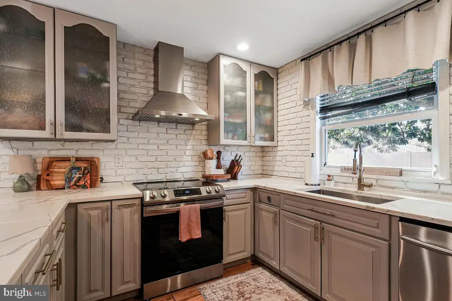 43011 Hugh Dr, Hollywood, MD 20636 - Image #3