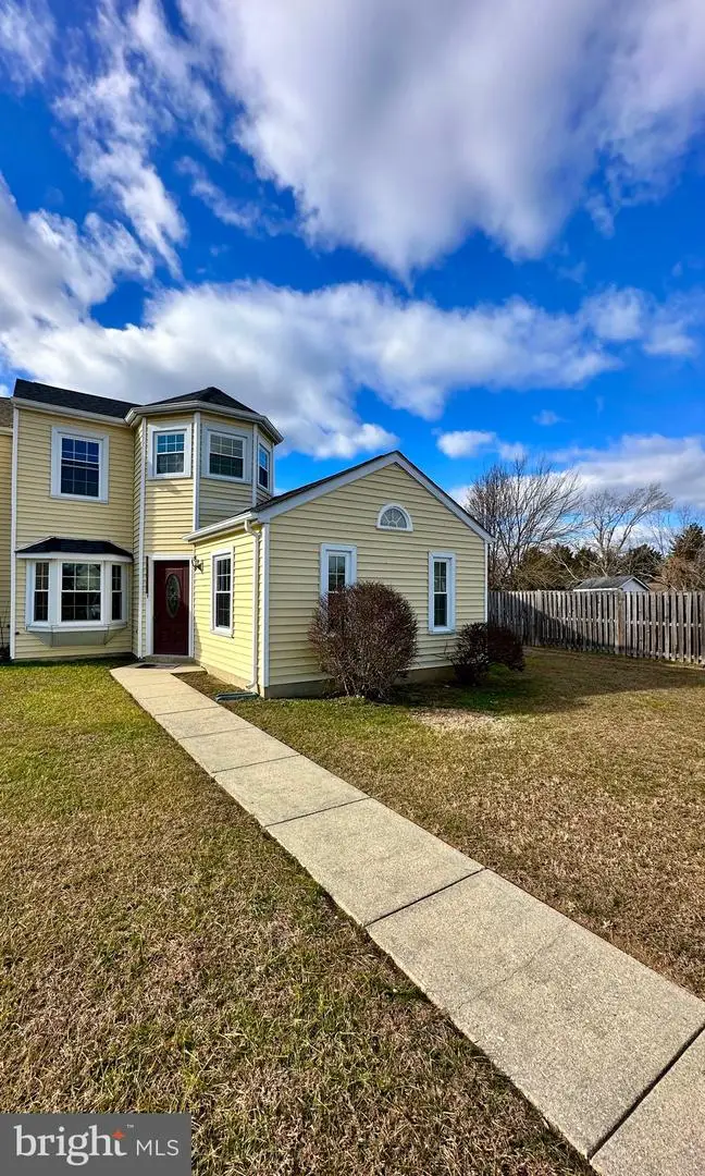 22045 Saint Gabriels Cir, Great Mills, MD 20634 - Image #2