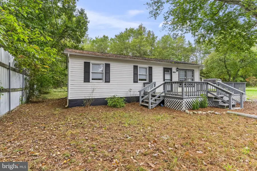 38461 Chaptico Rd, Mechanicsville, MD 20659 - #3