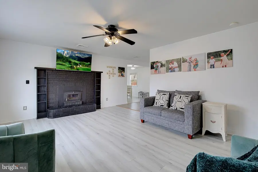 29931 Ronald Dr, Mechanicsville, MD 20659 - #3