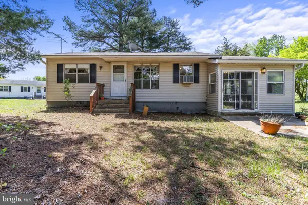 36031 Bay Dr, CHAPTICO, MD 20621