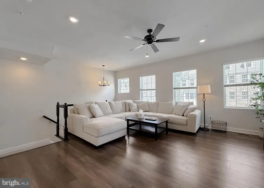 45484 Woodslea Way, California, MD 20619 - #3