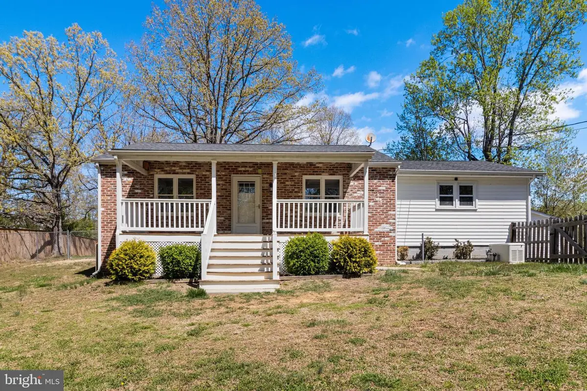 39900 Graves Rd, Mechanicsville, MD 20659 - #1
